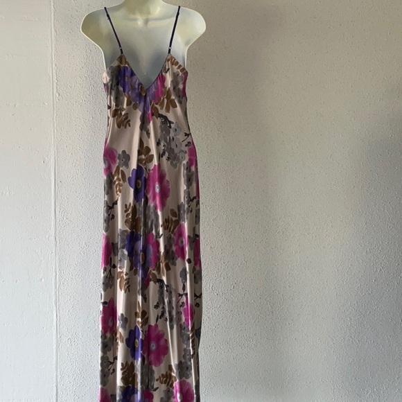 Silk Long Summer sleeveless Dress - Picture 12 of 16
